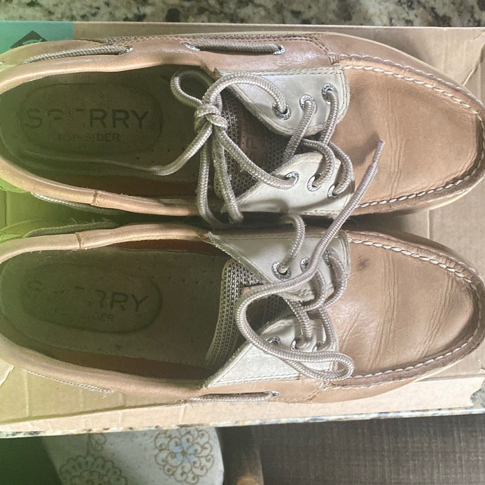 Sperry Billfish Boat shoes 8.5